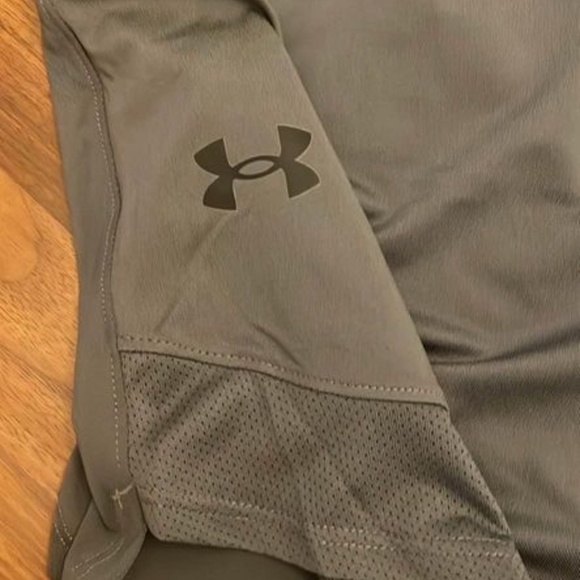 BRAND NEW men under armour training gray shorts with pockets size XXL - Picture 7 of 8
